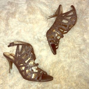 Shoes - unlisted, like new. 7 1/2 - Champagnem